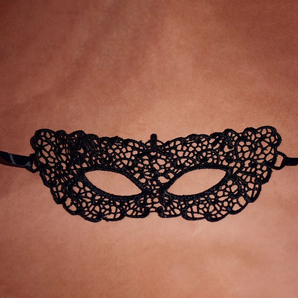 Маска на глаза маскарадная