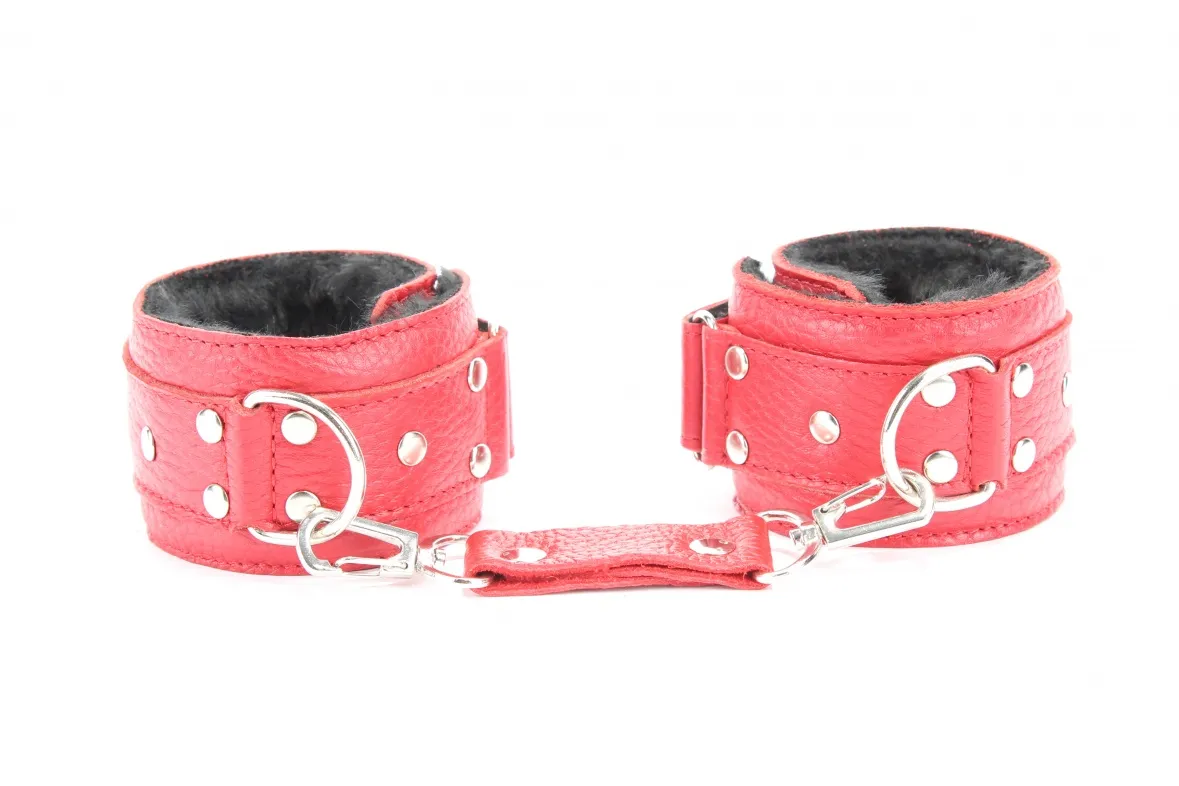 наручники  с мехом красные 51008ars в Мурманске