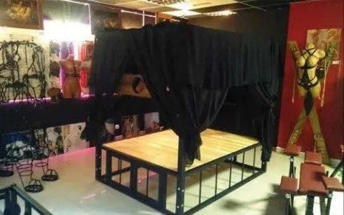 бдсм-кровать серсея классическая с балдахином в Мурманске