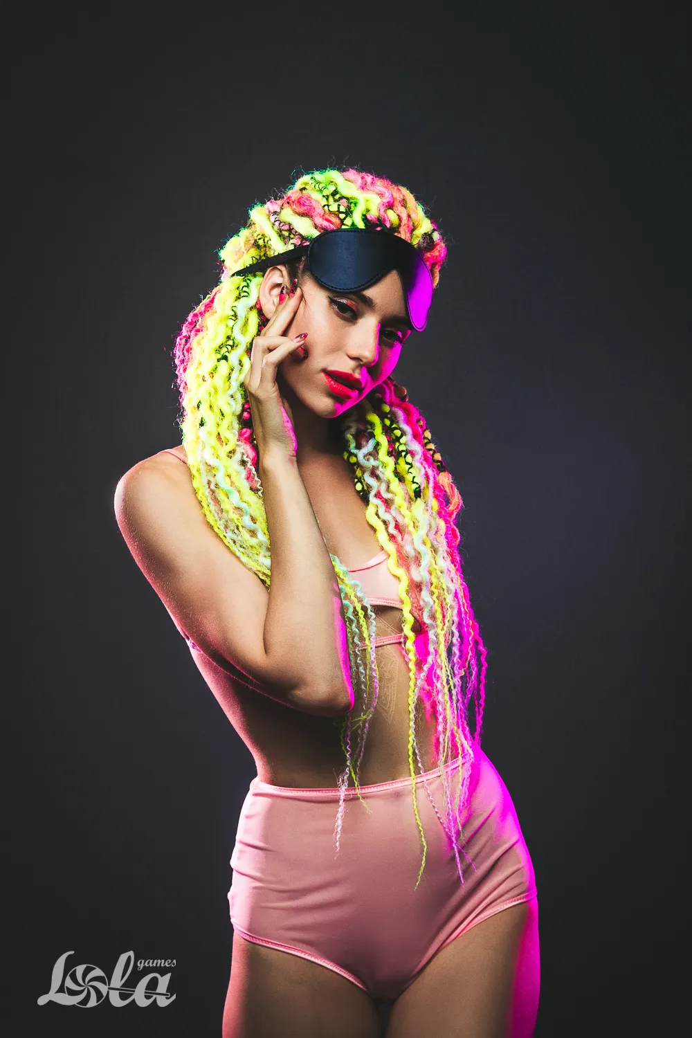 маска party hard shy black 1141-03lola в Мурманске