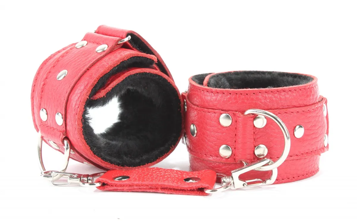 наручники  с мехом красные 51008ars в Мурманске