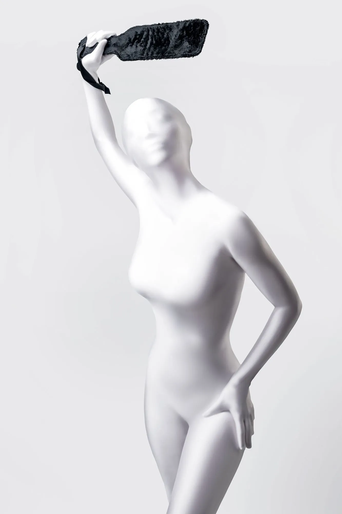 шлепалка anonymo #0009, полиэстер, красная, 37 см в Мурманске